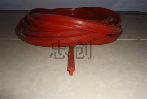 Mold sealing mushroom rubber strip